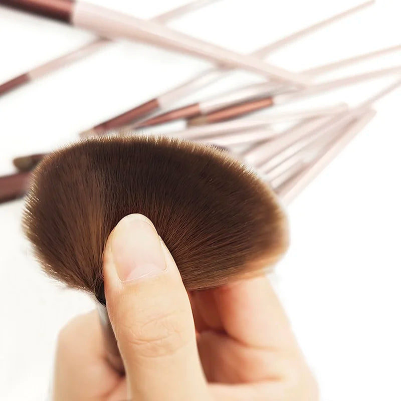 13_PCS_Makeup_Brushes_Set_Eye_Shadow_Foundation_Women_Cosmetic_Brush_Eyeshadow_Blush_Beauty_Soft_Make_Up_Tools_Bag