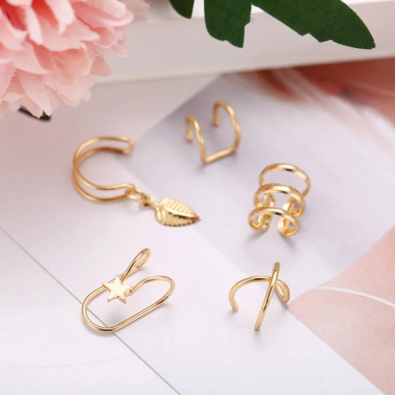 Modyle Fashion Gold Color Ear Cuffs Leaf Clip Earrings for Women Climbers No Piercing Fake Cartilage Earring Accessories Gift