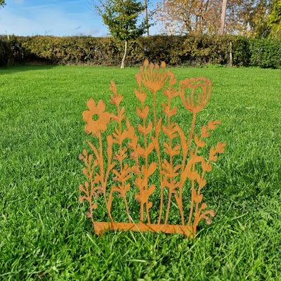 Rustic Metal Wildflower Garden Stake - Vintage Yellow Outdoor Decor For Lawn & Pots, Perfect Gift For Plant Enthusiasts