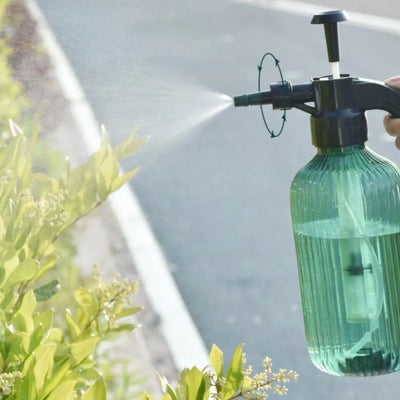 Quality 2L Garden Spray Bottle Garden Watering Plastic Pressurized Sprayer Air Pressure Flowers Watering Can Flower