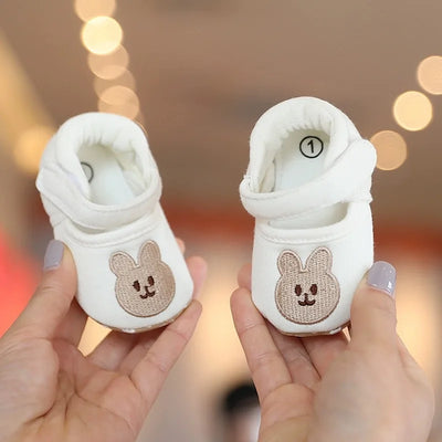 Cute Bear Soft Sole Comfortable Sandals for Infants and Toddlers Baotou Anti Kick First Step Shoes 0-18 Months