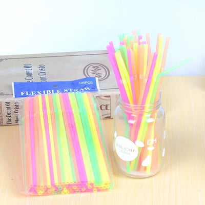 200pcs Colorful Drinking Disposable Straws Bar Party Wedding Kitchen Beverage Straw Durable Disposable Curved Modelling Straws