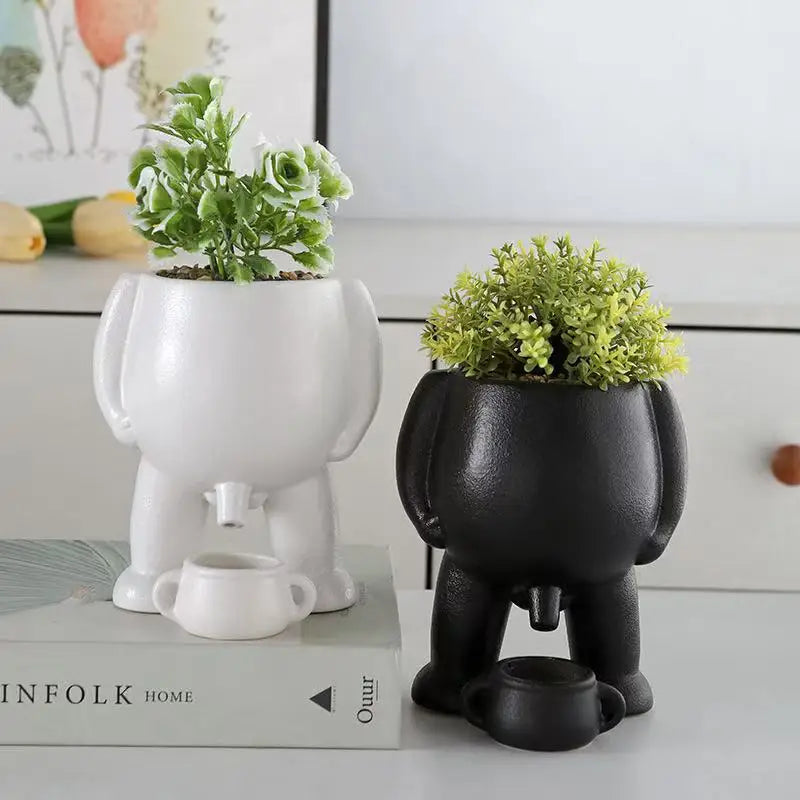 Ceramic Peeing Potted Gardening Pots Novelty Peeing Planter Pot with Drainage Desktop Flowers Planter Display for Bedroom Patios