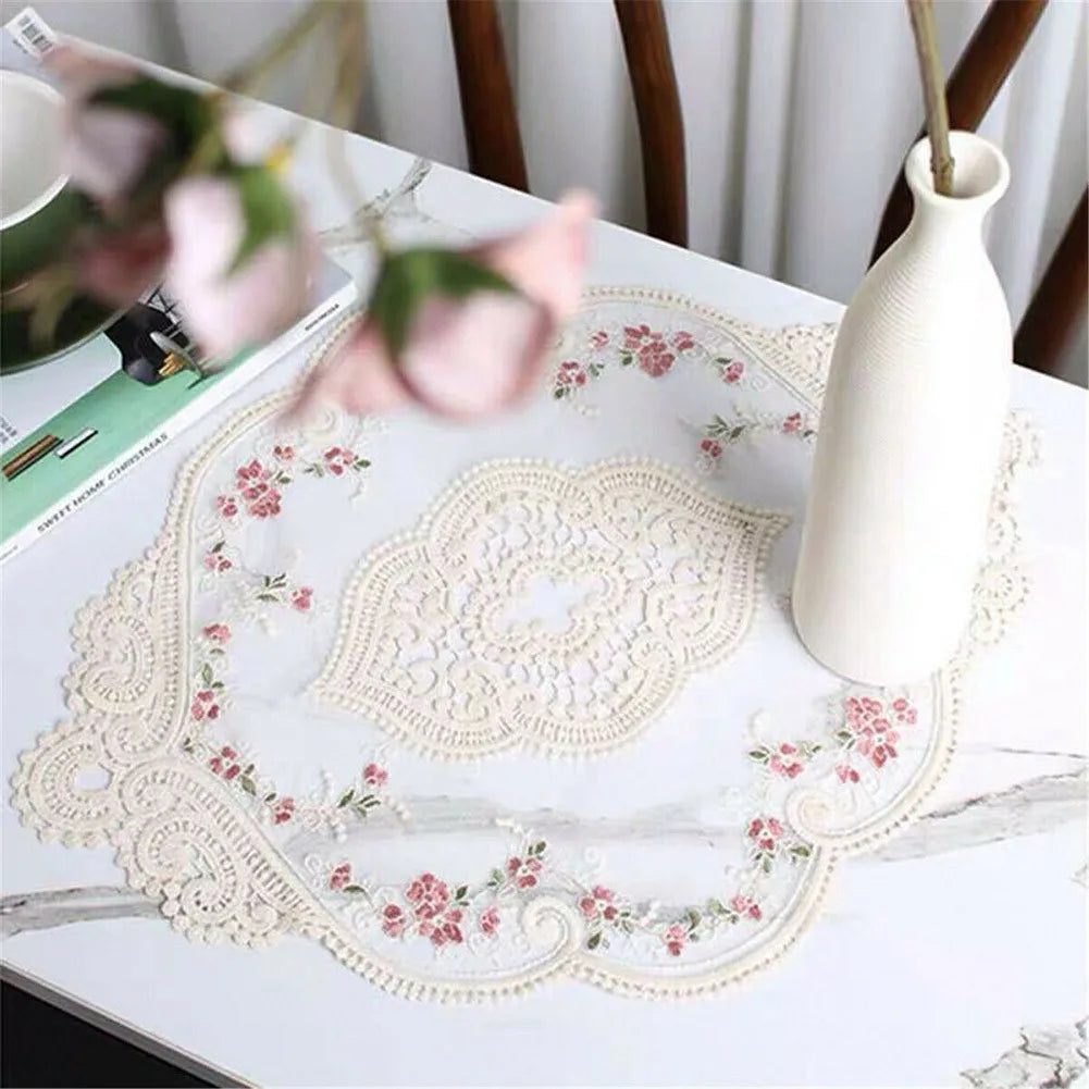 1pc Vintage French Lace Table Mat Embroidered Lace Tablecloth Pastoral European Style Bedside Table Decoration Rose Mat