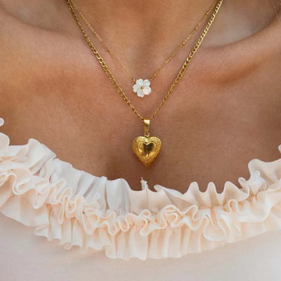 Stainless Steelss Shell Flower Pendant Necklace For Women Vintage Gold Color Heart Clavicle Chain Romantic Necklace Jewelry Gift