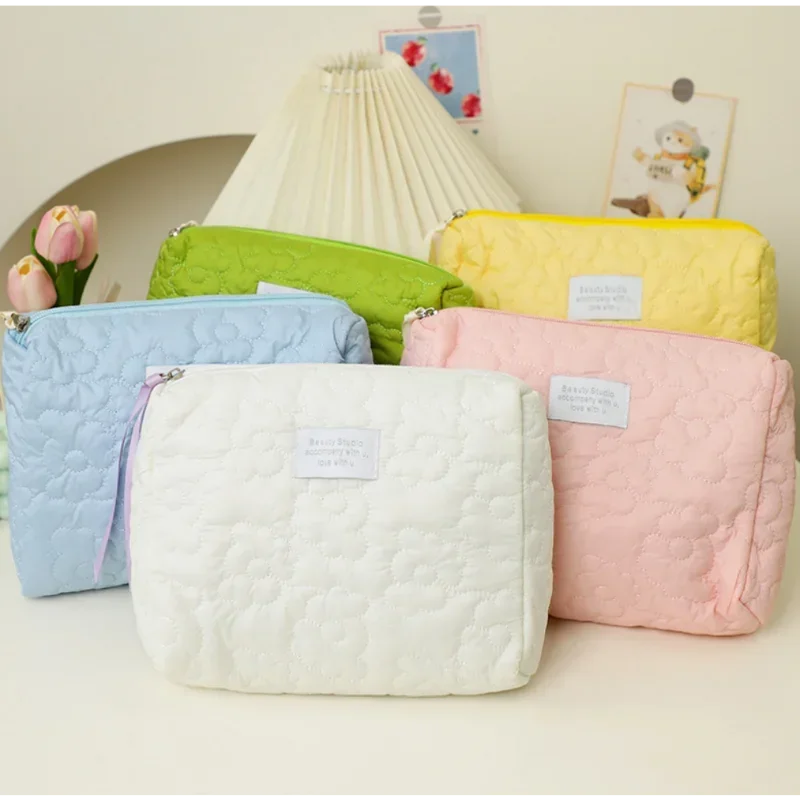 2024 NEW FLOWER PATTERN MAKEUP BAG – COSMETIC TOILETRY ORGANIZER ZIPPER TRAVEL POUCH FOR WOMEN