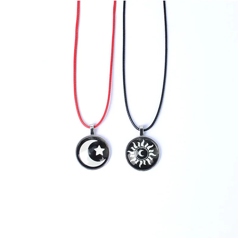 2 Pcs/Set Luminous Sun Moon Pendant Necklaces for Women Men Romantic Glow In The Dark Couple Necklace Friendship Jewelry Gifts