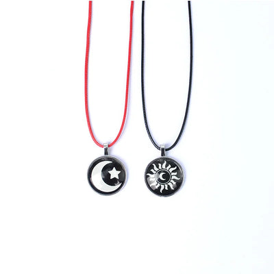 2 Pcs/Set Luminous Sun Moon Pendant Necklaces for Women Men Romantic Glow In The Dark Couple Necklace Friendship Jewelry Gifts