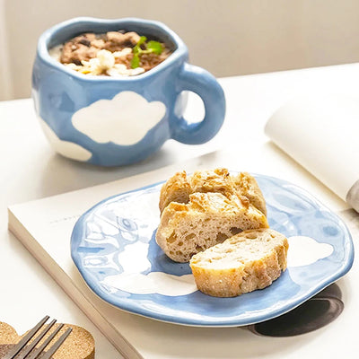Creative underglaze hand-painted white cloud coffee cup and saucer hand-shaped irregular cloud ceramic cup and saucer
