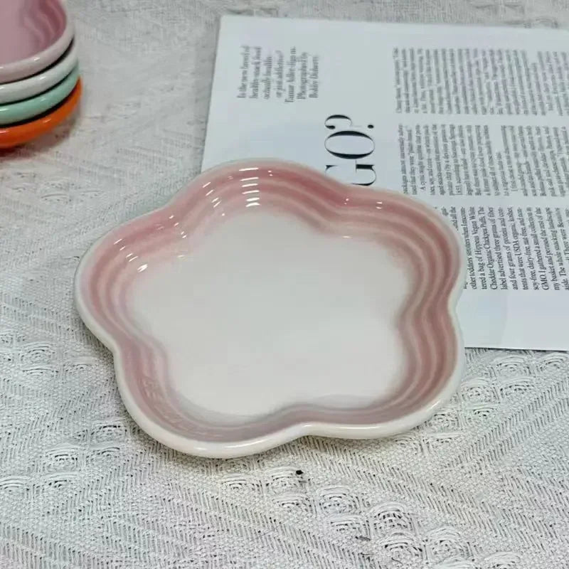 Plum Blossom Small Plate 5.5Inches 14cm Rainbow Sauce Plate Flower Shaped Pet Gradual Spike Bone Plate Tableware Ceramic Dishs
