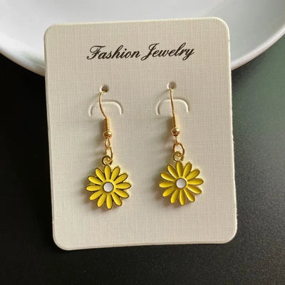 Korean Fashion Flower Pendant Necklace for Girl Women White Yellow Color Trendy Choker Necklace Gift for Summer Wholesale