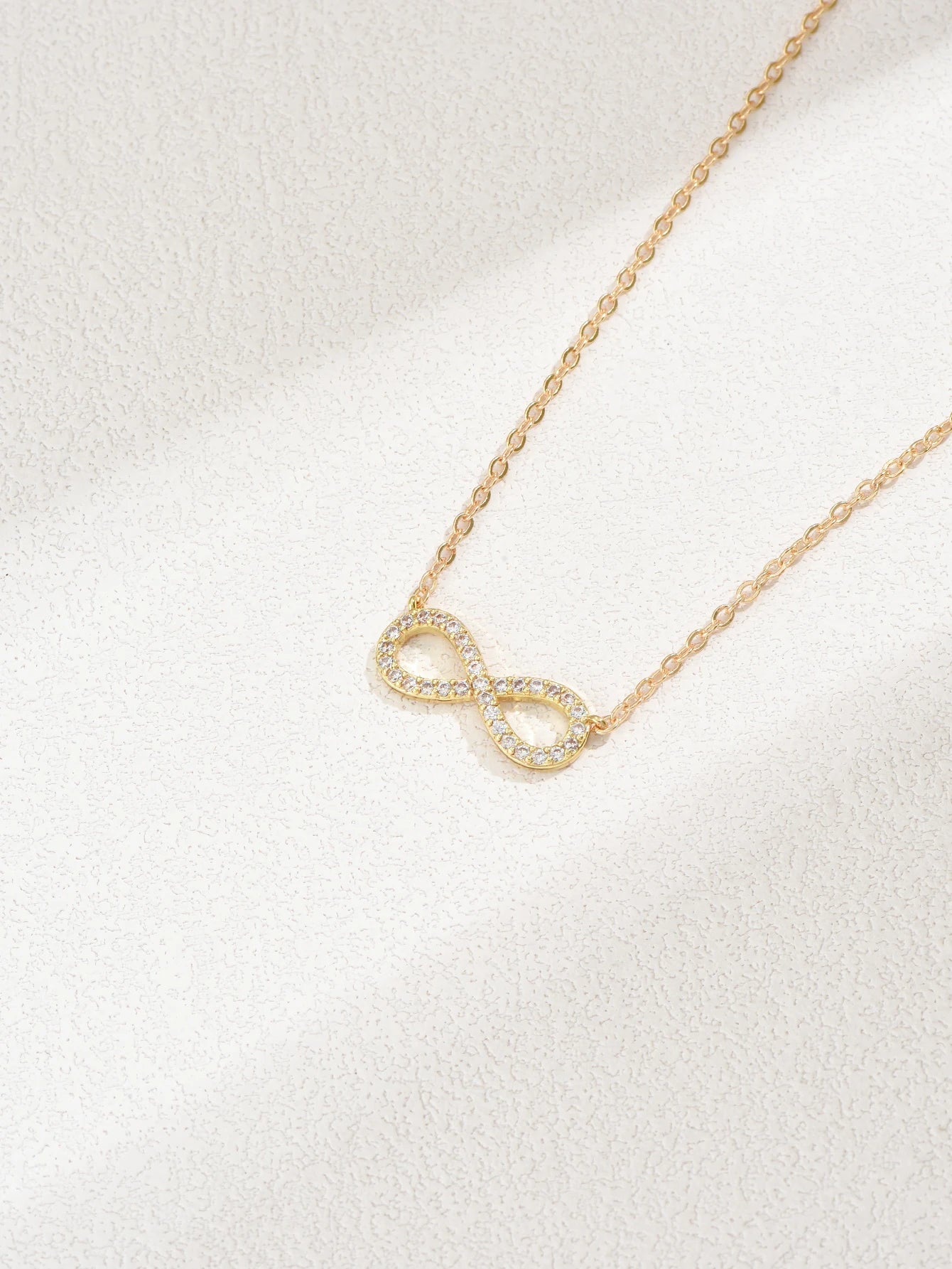Fashion Simple Stainless Steel Infinity Pendant Necklace for Women Classic Lucky Zircon Love You Forever Jewelry Birthday Gift