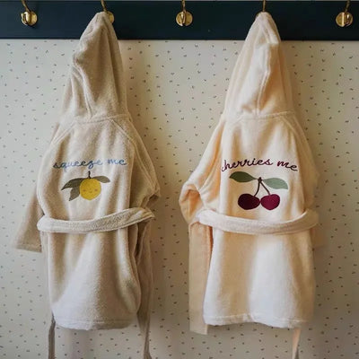 Children Hooded Bathrobe Polyester Kids Warm Thickened Light Skin-friendly Beach Play Towel Cartoon Fruit Pattern Bath Supplies