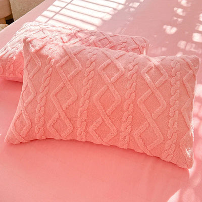 Specification for 1PCS/2PCS Velvet Pillowcase Pillow Cover (48x74cm):