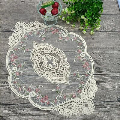 1pc Vintage French Lace Table Mat Embroidered Lace Tablecloth Pastoral European Style Bedside Table Decoration Rose Mat