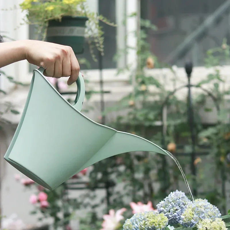 2L Plastic Long Mouth Watering Can Wear-resistant Large Capacity Flower Watering Pot With Handle Watering Tools Garden Supplies