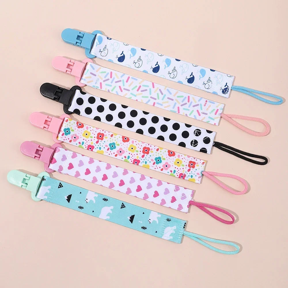 1PC BABY CARTOON PACIFIER CLIP CHAIN WITH FIXED BUTTON, ANTI-DROP BUCKLE STRAP, SOOTHER CHAIN FOR BABY FEEDING GIFT