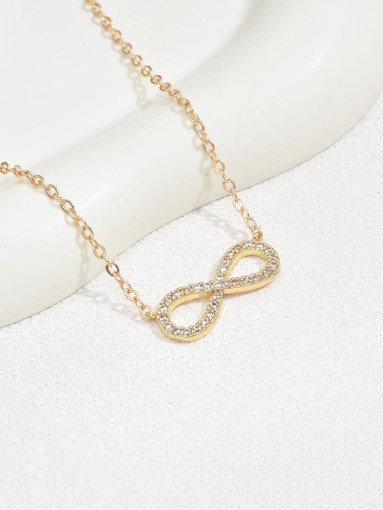 Fashion Simple Stainless Steel Infinity Pendant Necklace for Women Classic Lucky Zircon Love You Forever Jewelry Birthday Gift