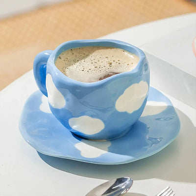 Creative underglaze hand-painted white cloud coffee cup and saucer hand-shaped irregular cloud ceramic cup and saucer